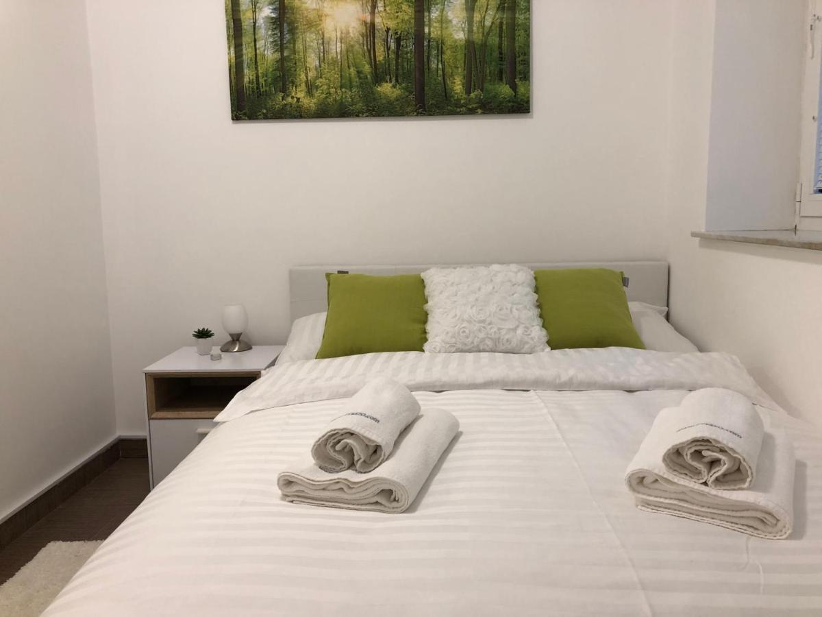 Modern Center Studio Under The Castle II Free Parking Liubliana Exterior foto