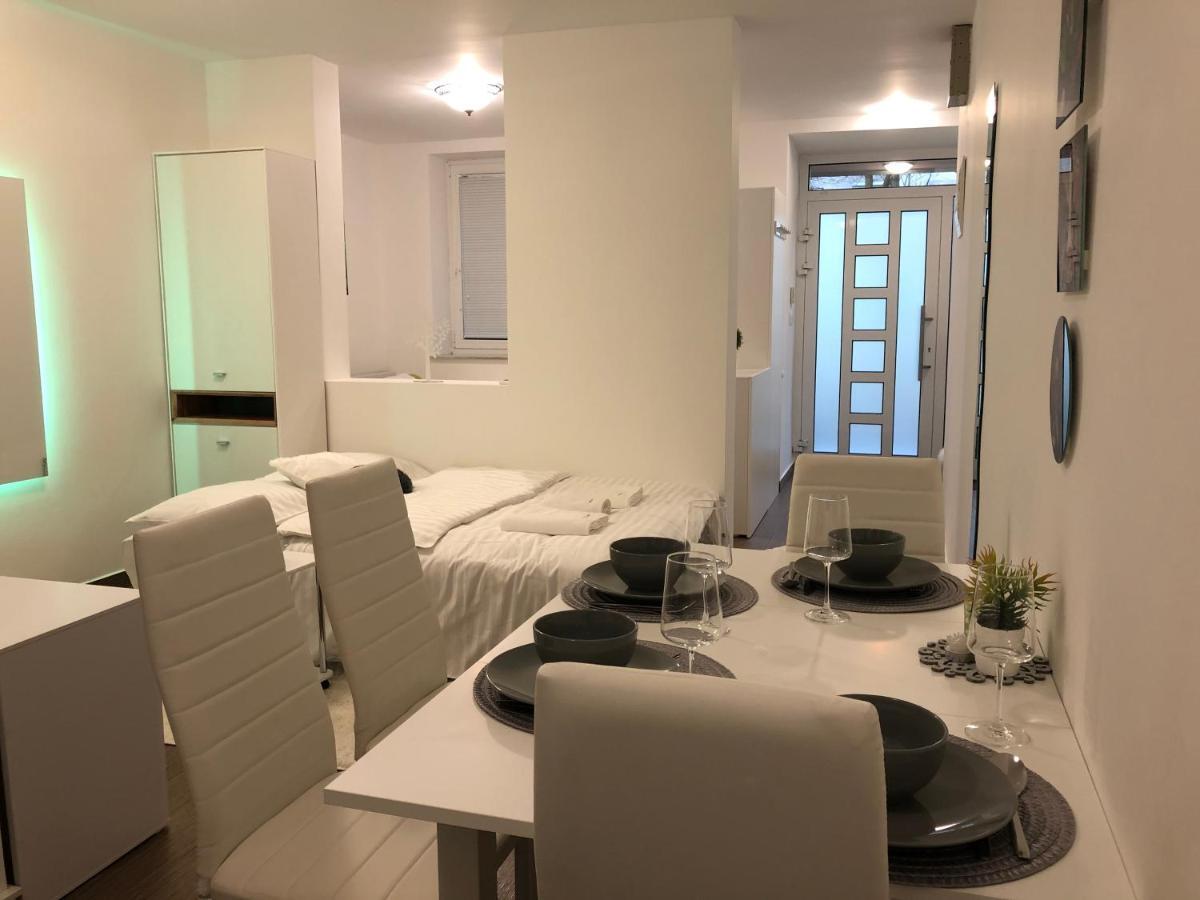 Modern Center Studio Under The Castle II Free Parking Liubliana Exterior foto