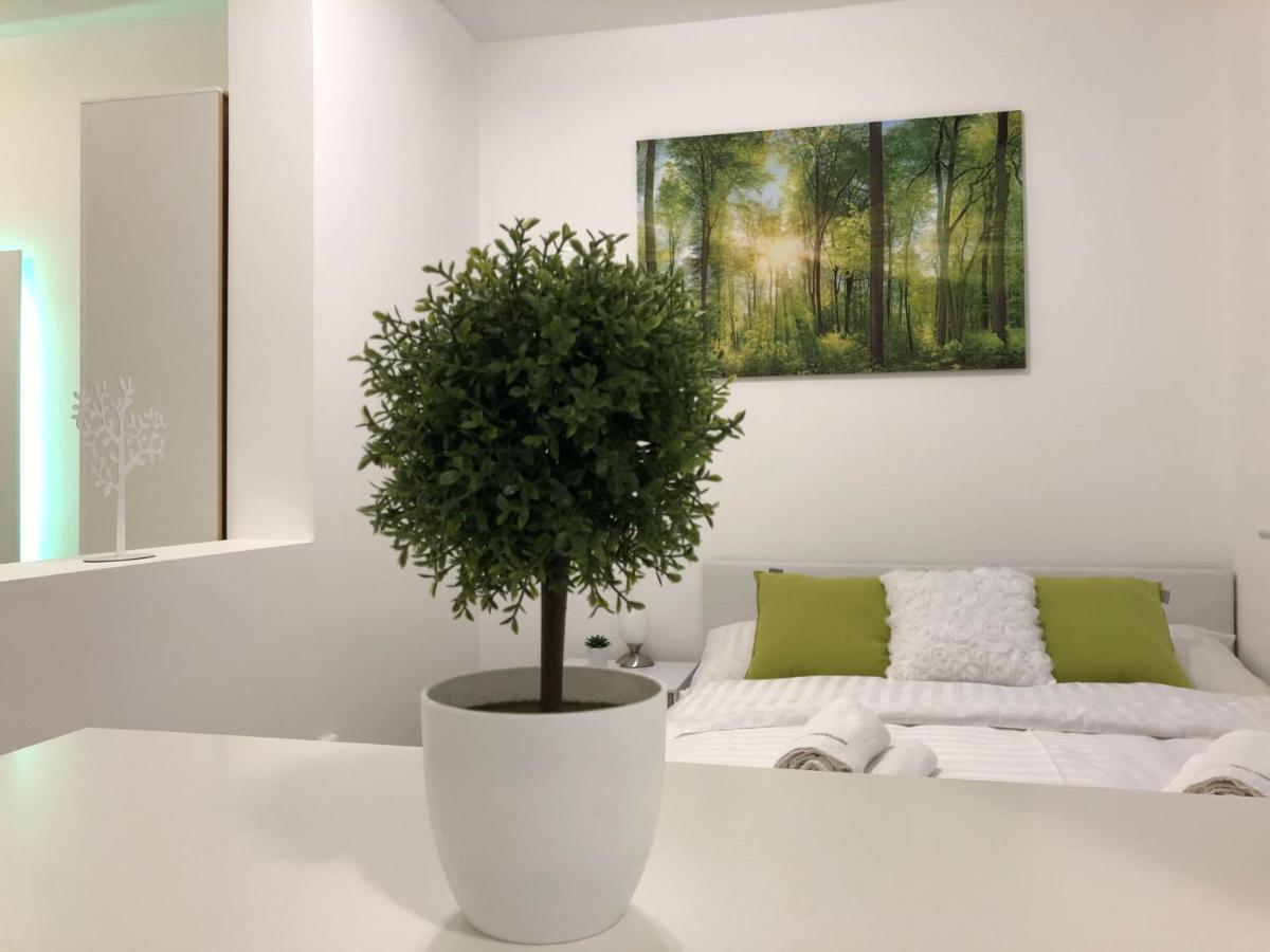 Modern Center Studio Under The Castle II Free Parking Liubliana Exterior foto